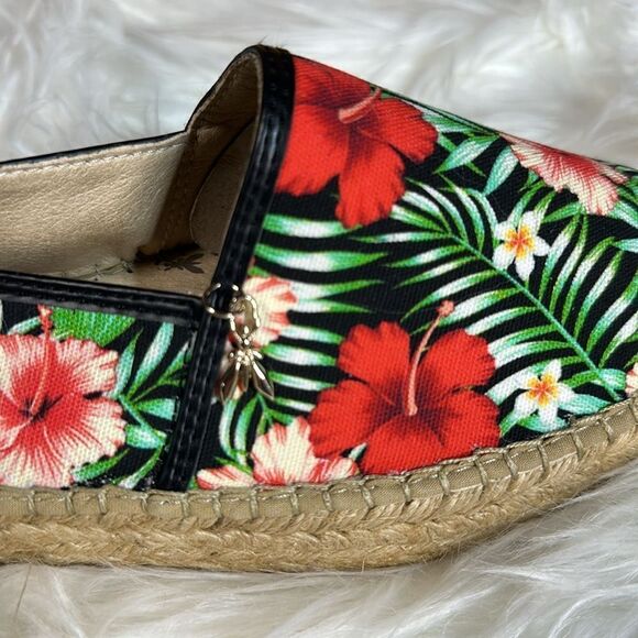 Brand new summer slip ons - Picture 7 of 8